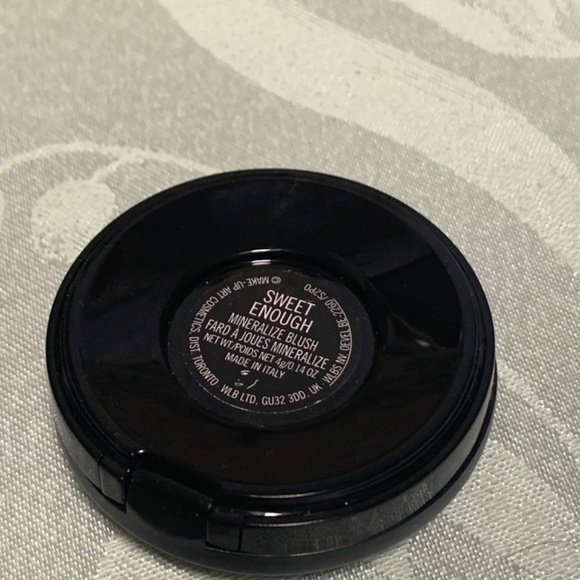 Mac mineralized blush - Picture 3 of 3